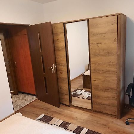 Apartament Zona Centrala Διαμέρισμα Χουνεντοάρα Εξωτερικό φωτογραφία