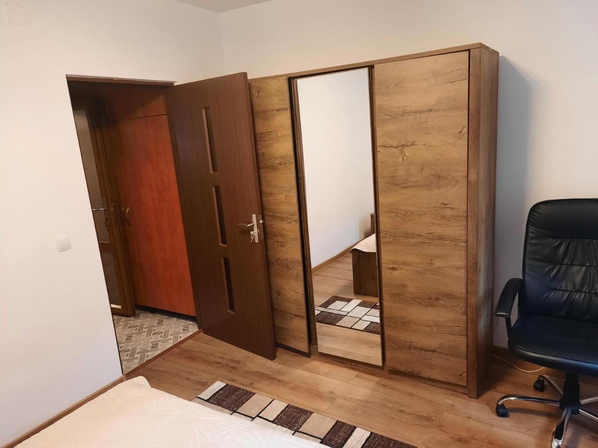 Apartament Zona Centrala Διαμέρισμα Χουνεντοάρα Εξωτερικό φωτογραφία