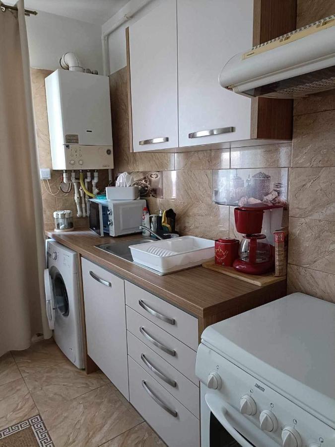 Apartament Zona Centrala Διαμέρισμα Χουνεντοάρα Εξωτερικό φωτογραφία